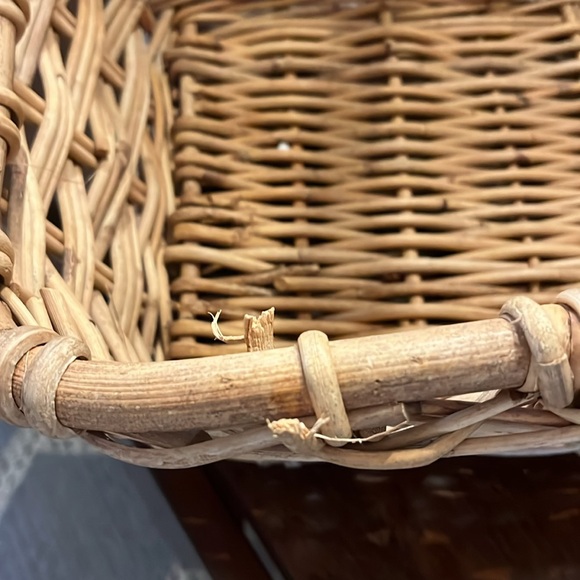 Natural Woven Gathering Basket - Picture 3 of 7
